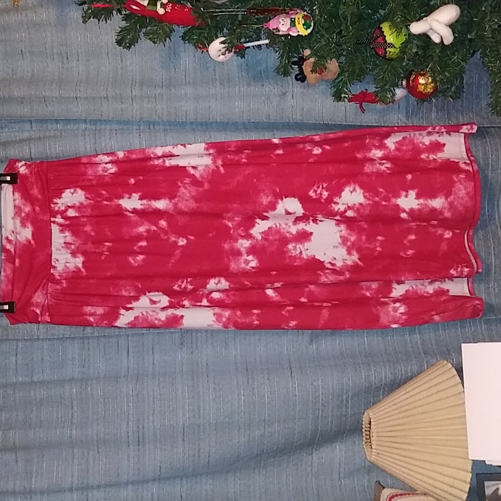 EUC Maurices Maxi Skirt!  Size L.   C2